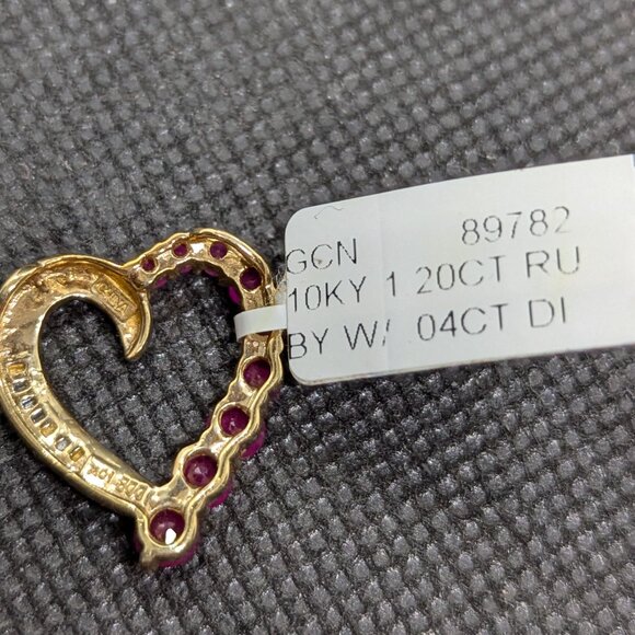 Heart Ruby and 10k Yellow Gold with diamond accents - natural authentic stones - Picture 7 of 7